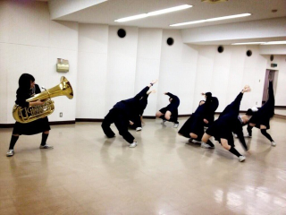Illustration for article titled How Band Nerds Hijacked Japan's Biggest Photo Meme